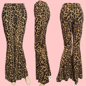 “NEW” Stretch Bell Bottom Pants, Wide Waist,
Leopard print,
Yoga pants